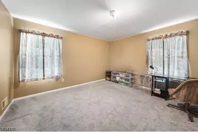 820 Baldwin Ave, Linden, NJ 07036 - Photo 15