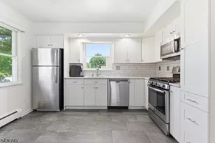 162 Washington St, Berkeley Heights Township, NJ 07922 - Photo 17