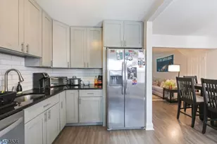 1130 Valley Rd, Wayne, NJ 07470 - Photo 9