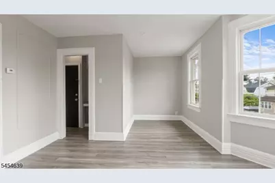 385 Stephens St, Belleville, NJ 07109 - Photo 9
