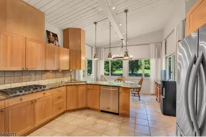 1 Driftway St, Roseland, NJ 07068 - Photo 11