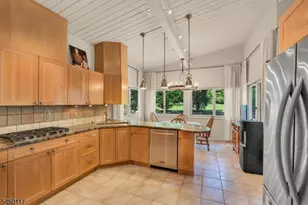 1 Driftway St, Roseland, NJ 07068 - Photo 11