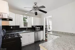 2106 Kay Ave, Union Township, NJ 07083 - Photo 11