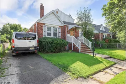 2106 Kay Ave, Union Township, NJ 07083 - Photo 3