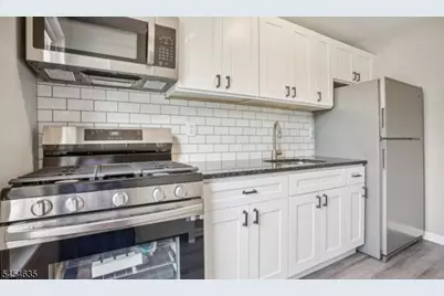 604 Chestnut St #G, Union Township, NJ 07083 - Photo 1