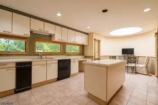 4 High Mountain Trail, Lincoln Park, NJ 07035 - Photo 3