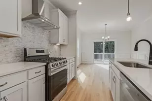 101 Hodge Rd, Hillsborough Township, NJ 08844 - Photo 9