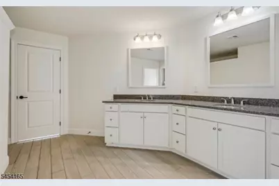 101 Hodge Road, Hillsborough Township, NJ 08844 - Photo 15