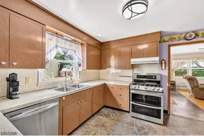 127 N Clark Ave, Somerville, NJ 08876 - Photo 7