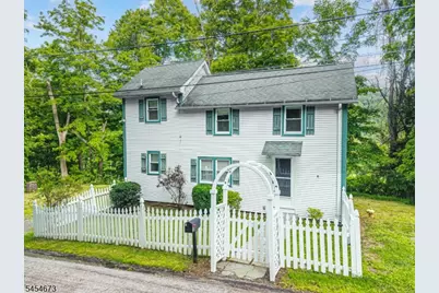 15 Laceytown Rd, Hardyston Township, NJ 07416 - Photo 1