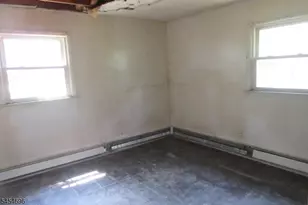 913 Briarcliff Ave, Maywood, NJ 07607 - Photo 13