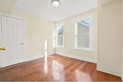 359 S 18th St, Newark, NJ 07103 - Photo 19