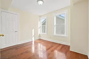 359 S 18th St, Newark, NJ 07103 - Photo 19