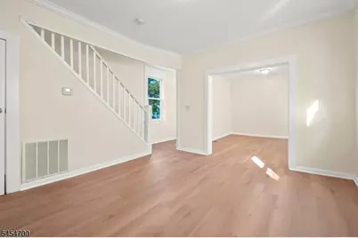359 S 18th St, Newark, NJ 07103 - Photo 7