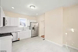 359 S 18th St, Newark, NJ 07103 - Photo 15