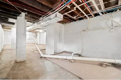 359 S 18th St, Newark, NJ 07103 - Photo 35