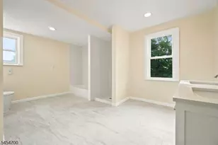 359 S 18th St, Newark, NJ 07103 - Photo 25
