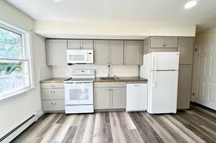 55 Lincoln Cir, Flemington, NJ 08822 - Photo 3