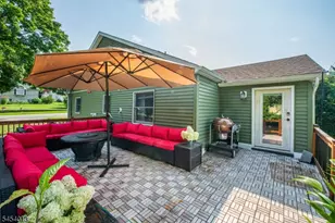 48 Lakeside Ave, Hardyston Township, NJ 07460 - Photo 11