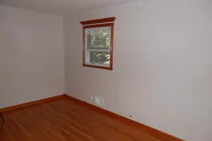 331 Boxwood Ct, Elizabeth, NJ 07202 - Photo 5