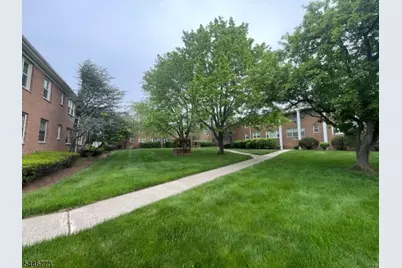 605 Grove St #1, Clifton, NJ 07013 - Photo 13