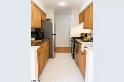 605 Grove St #1, Clifton, NJ 07013 - Photo 7