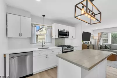 1300 Kennedy Blvd, Manville, NJ 08835 - Photo 11