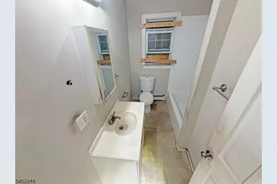 13 Linwood Pl, East Orange, NJ 07017 - Photo 5