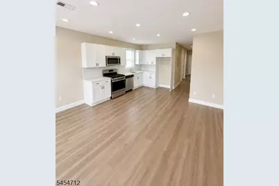 923 Kenneth Ave, Elizabeth, NJ 07202 - Photo 1