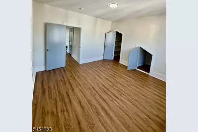 136 Hobson St, Newark, NJ 07112 - Photo 1