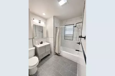 308 7th Ave, Newark, NJ 07107 - Photo 9