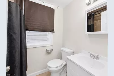239 S 19th St, Newark, NJ 07103 - Photo 9