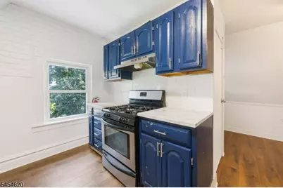 209 N 11th St, Newark, NJ 07107 - Photo 3