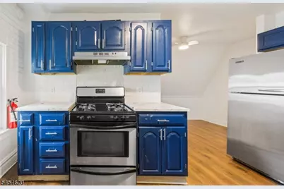 209 N 11th St, Newark, NJ 07107 - Photo 1