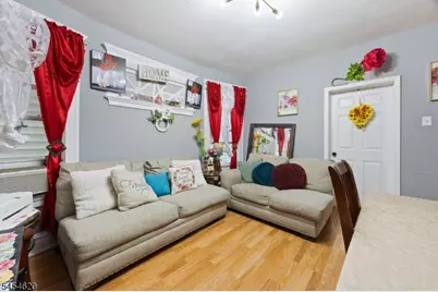 209 N 11th St, Newark, NJ 07107 - Photo 17