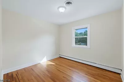 177 Truman Ter, Paramus, NJ 07652 - Photo 21