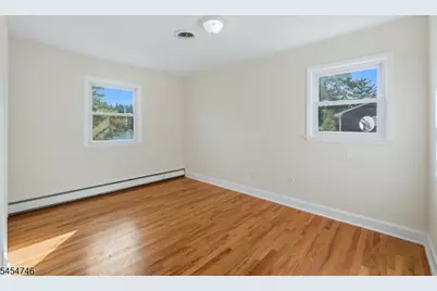 177 Truman Ter, Paramus, NJ 07652 - Photo 19
