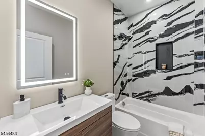 28 Grove Ter, Irvington, NJ 07111 - Photo 11