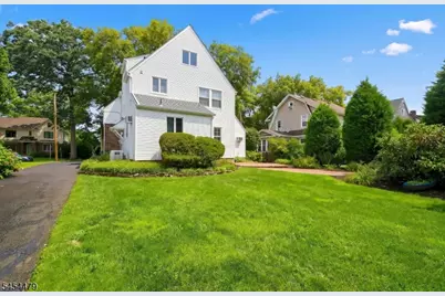 4 Doering Way, Cranford Township, NJ 07016 - Photo 19