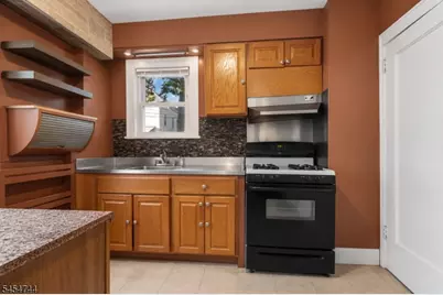 489 N Clinton St, East Orange, NJ 07017 - Photo 5