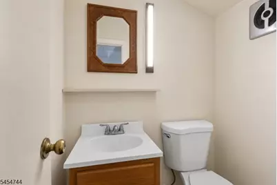489 N Clinton St, East Orange, NJ 07017 - Photo 13