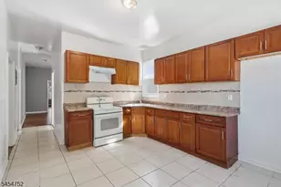 693 S 20th St, Newark, NJ 07103 - Photo 17