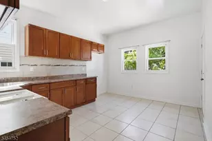 693 S 20th St, Newark, NJ 07103 - Photo 15