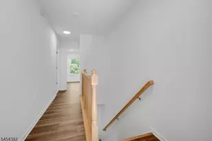 9 Knox Ct, Bernards Township, NJ 07920 - Photo 17