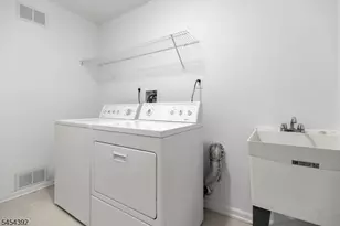 9 Knox Ct, Bernards Township, NJ 07920 - Photo 33