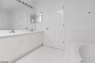 9 Knox Ct, Bernards Township, NJ 07920 - Photo 23