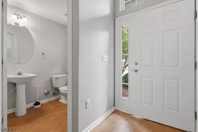9 Bridgepointe Dr, Old Bridge Township, NJ 08879 - Photo 5