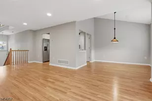 9 Bridge Pointe Dr, Old Bridge Township, NJ 08879 - Photo 13