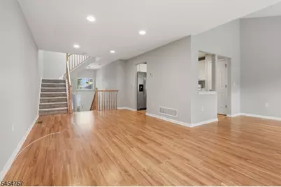9 Bridgepointe Dr, Old Bridge Township, NJ 08879 - Photo 11