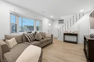 62 Pinetree Dr, Sayreville Boro, NJ 08859 - Photo 7